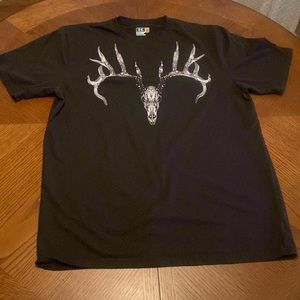 Under Armour tee size L